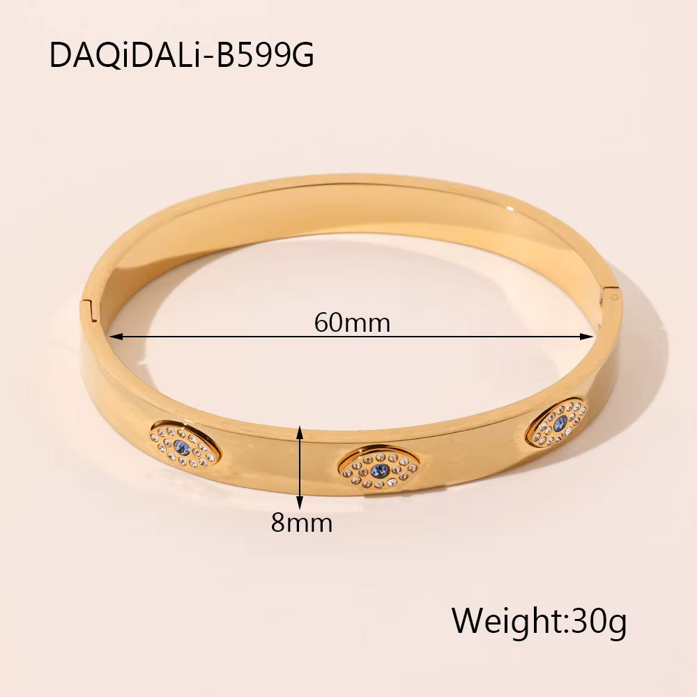 Blue Diamond Eyes Bracelet