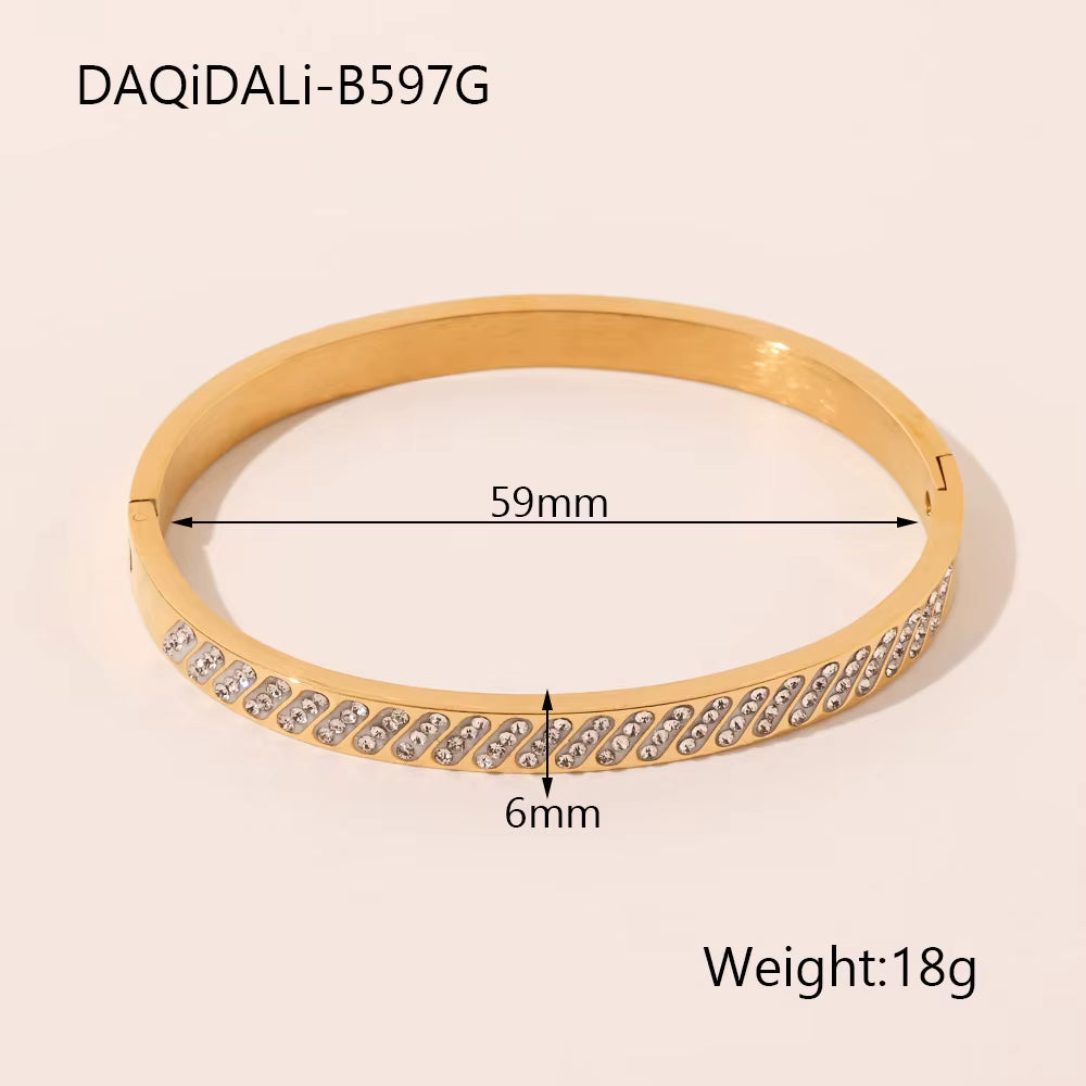 Diagonal Triple Stone Gold Bracelet